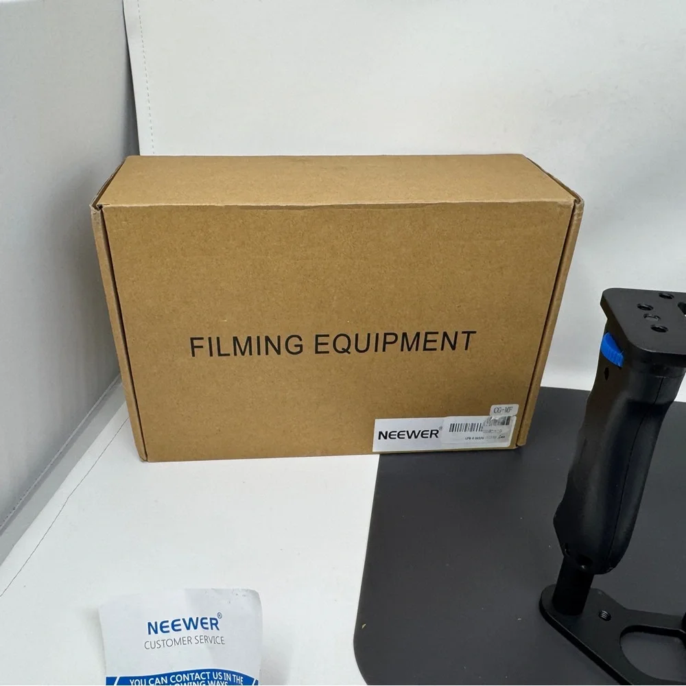 NEEWER Camera Cage Kit w/Handle & Grips Black+Blue DSLR CAGE C2 filming equipmen